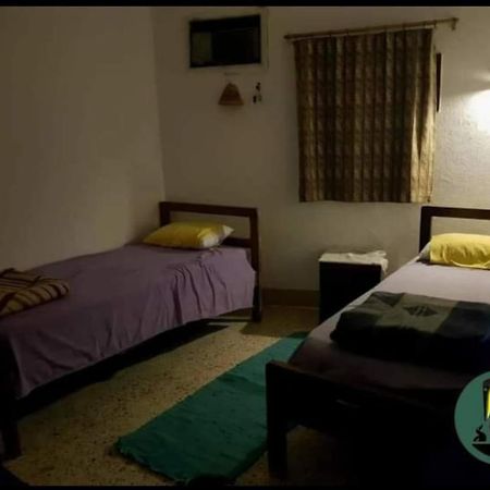 Sebaii Camp السباعى كامب شاطئ الترابين بجوار ويت بالس Hostel Nuweiba Ngoại thất bức ảnh