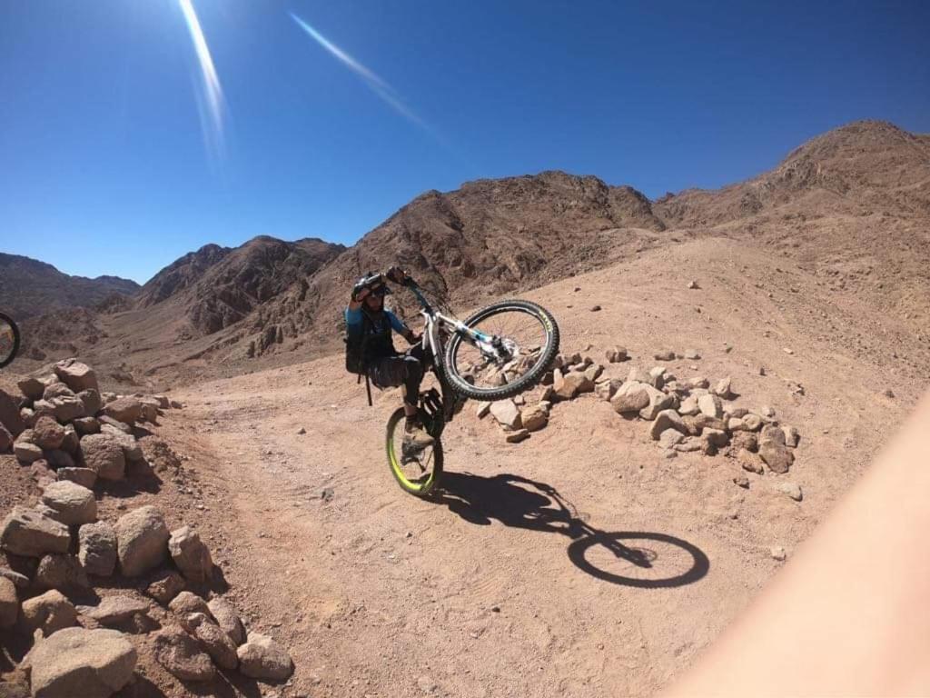 Sebaii Camp السباعى كامب شاطئ الترابين بجوار ويت بالس Hostel Nuweiba Ngoại thất bức ảnh