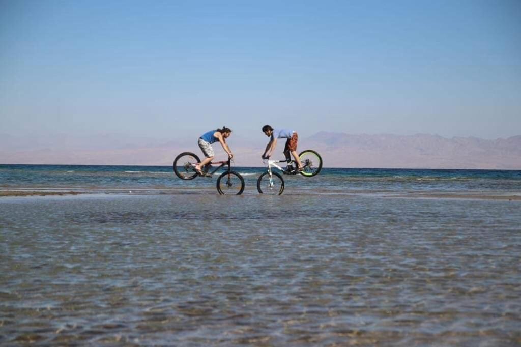 Sebaii Camp السباعى كامب شاطئ الترابين بجوار ويت بالس Hostel Nuweiba Ngoại thất bức ảnh
